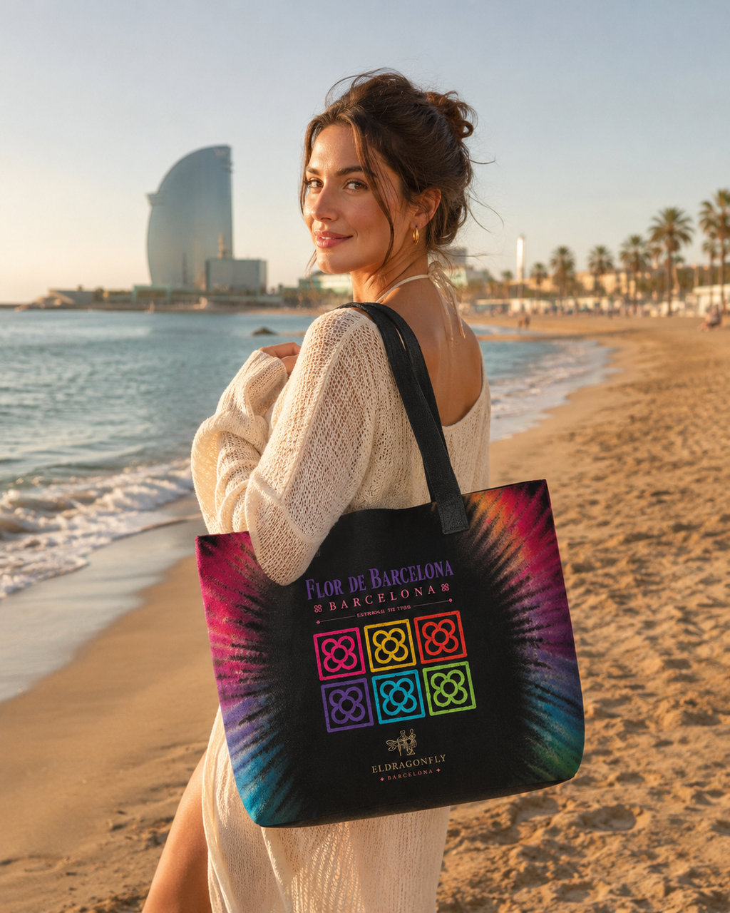 Bolsa Tote Negra Flor de Barcelona – Elegancia Mediterránea para Cada Día